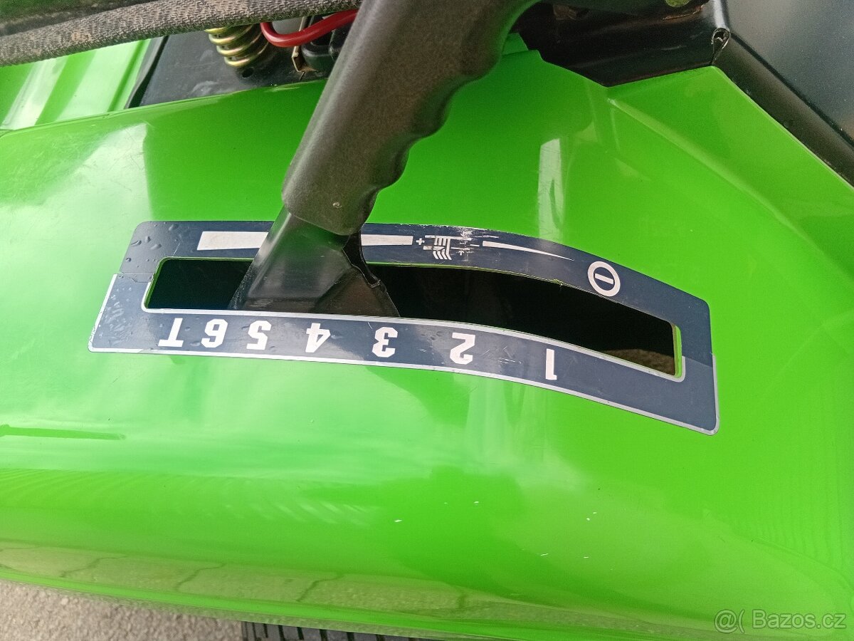 Prodám zahradní traktor Viking MT640 15.5Hp - 14