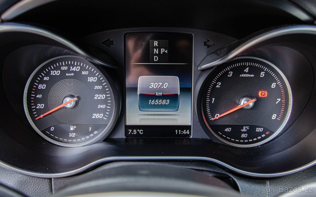 Mercedes-Benz C400 trieda Sedan 4matic A/T - 14