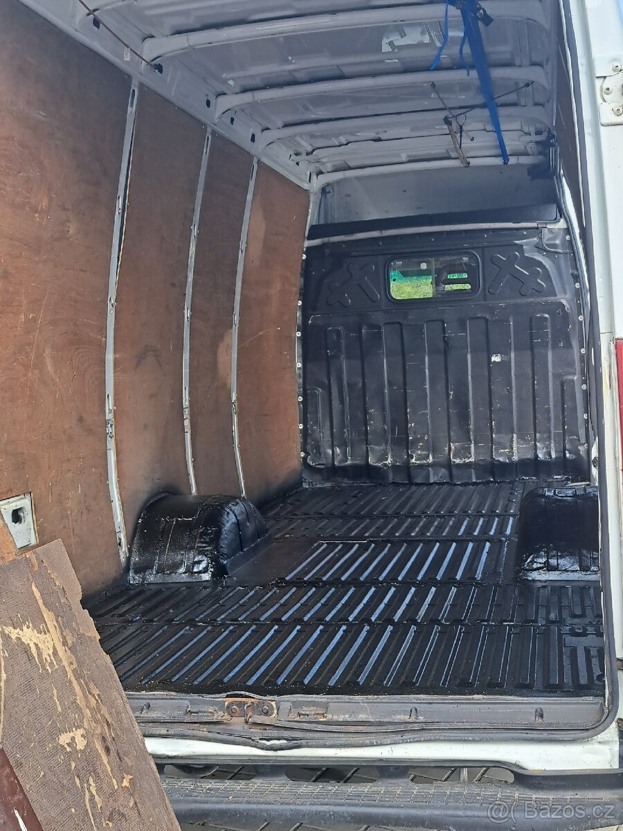 Iveco Daily 2.3 2010 - 14