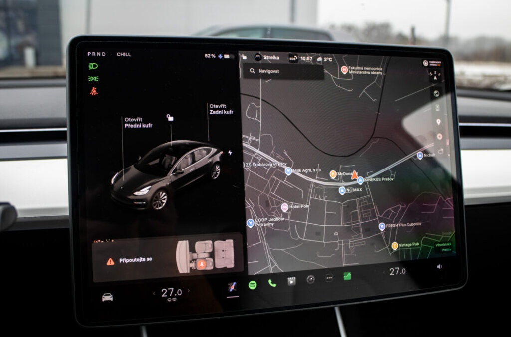 Tesla Model 3 Long Range AWD, 350kW (2019) - 14