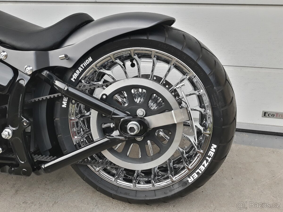 Harley Davidson Breakout - 14