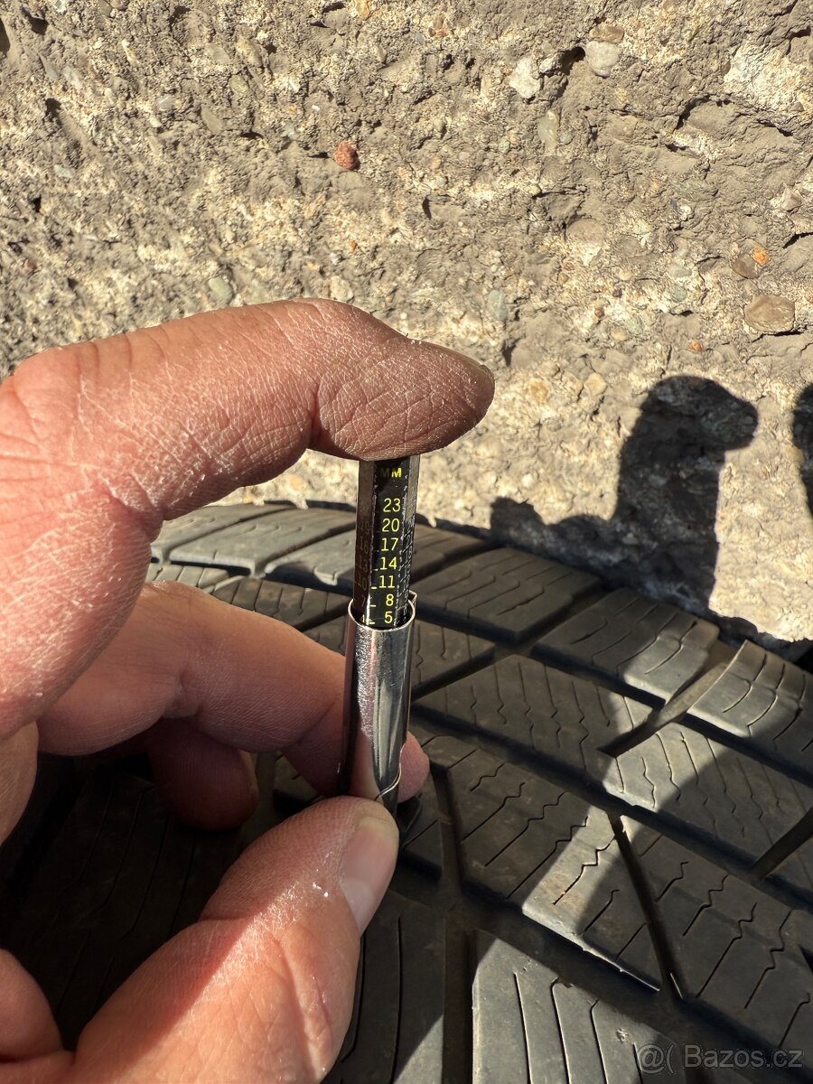 Zimní sada Volvo - 235/60/17 V XL - Barum - 5x108 - 14