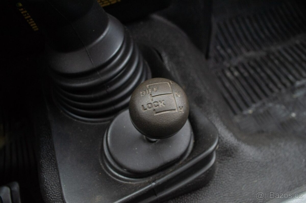 Land Rover Defender 110 2.5 Td5 HC PickUp - 14