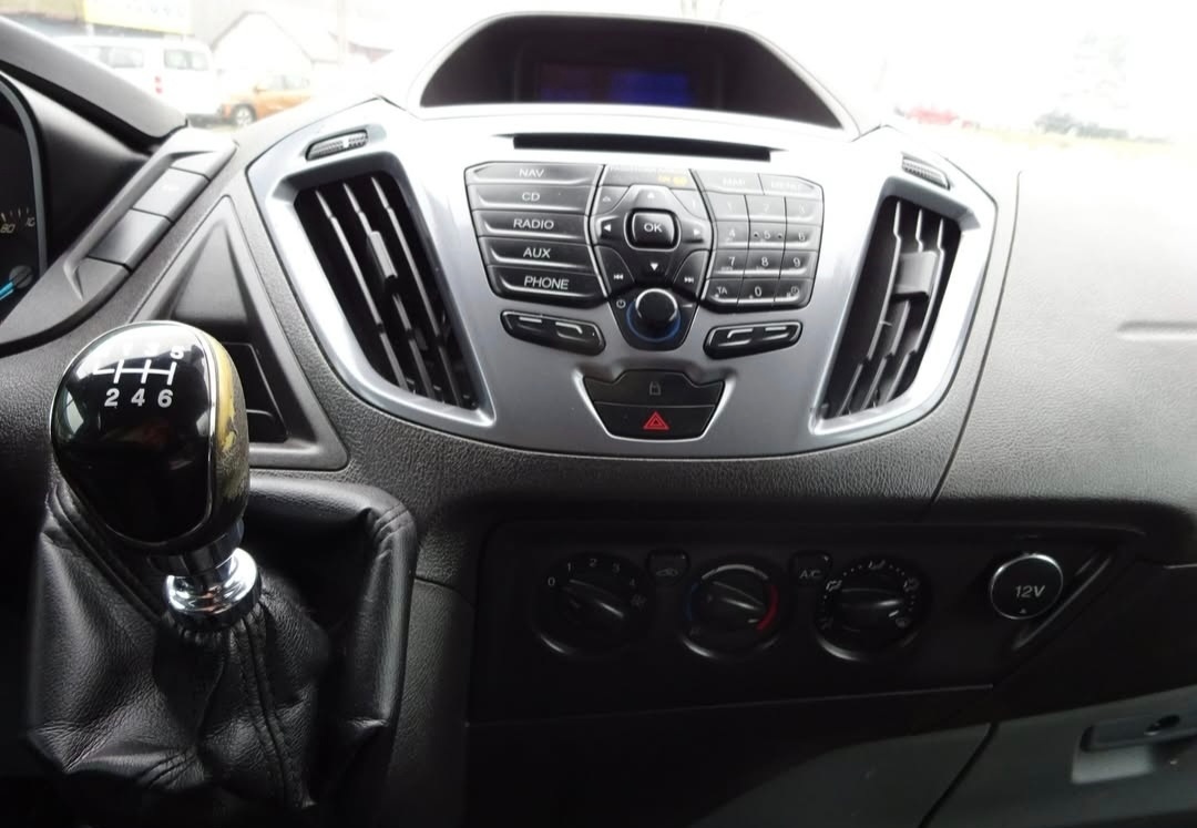 Ford Tranzit custom - 14