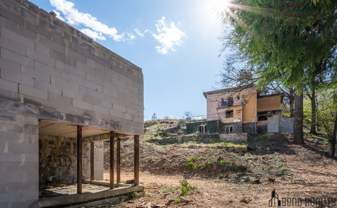 Prvorepubliková vila s pozemkem 5 181 m² v Želešicích - 14