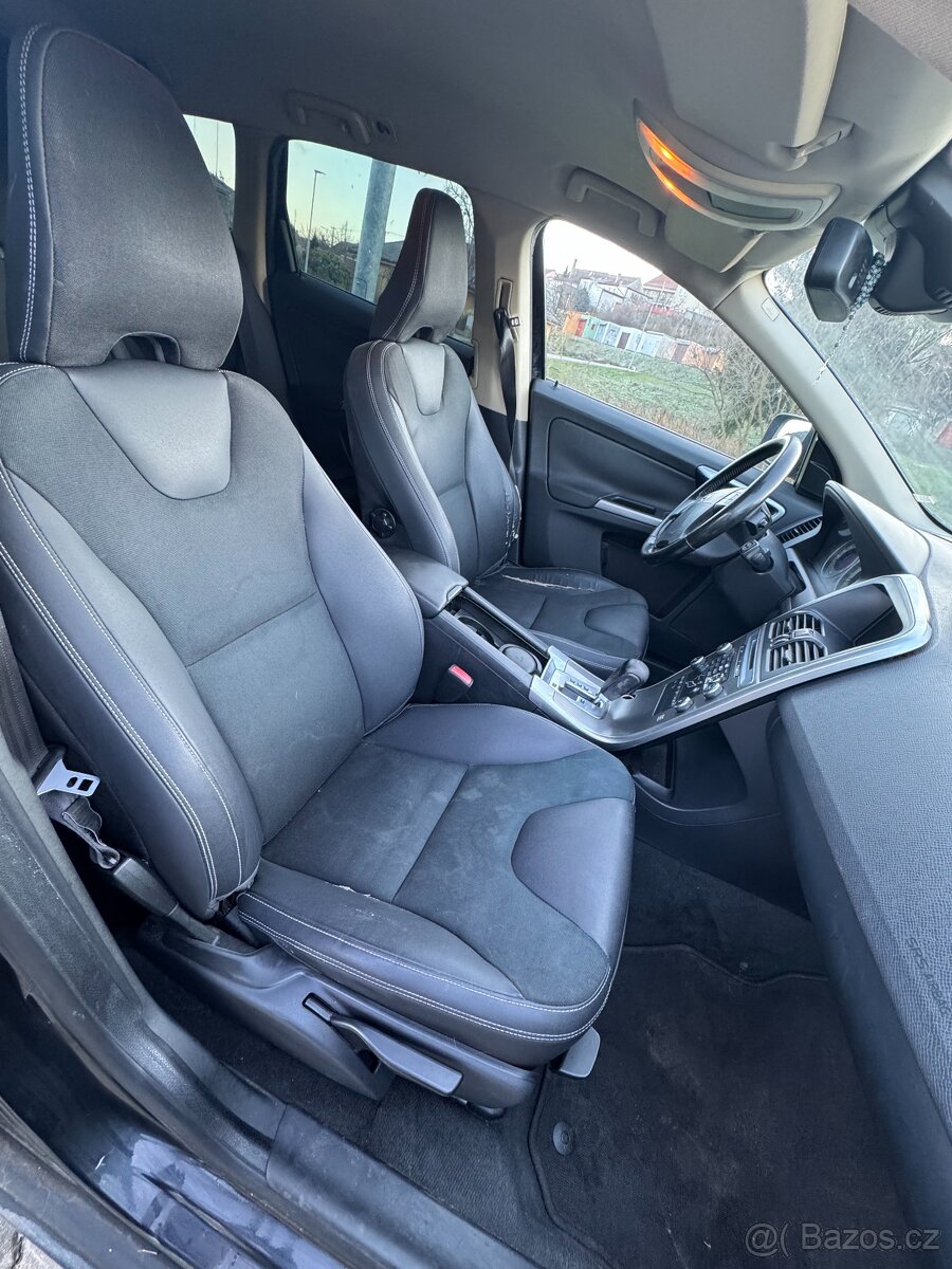 đš PRODĂM VOLVO XC60 2.4 D (D5) ⢠4Ă4 ⢠AUTOMAT ⢠2009 - 14