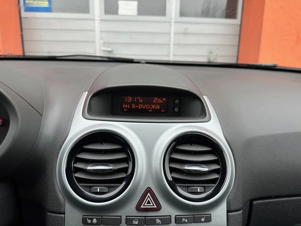 Opel Corsa, 1.4 64KW 1.maj.,vyhř.sed. - 14