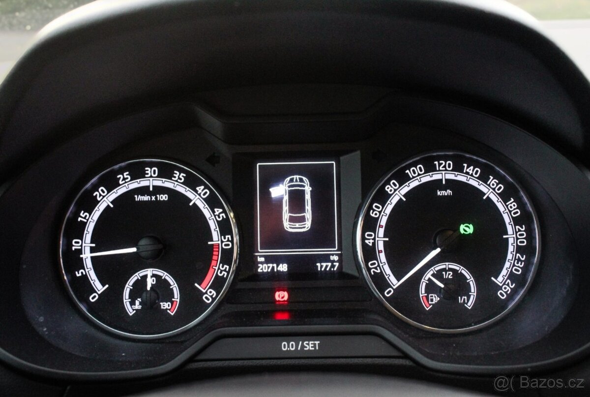 Škoda Octavia Combi 2.0 TDI Style DSG - 14