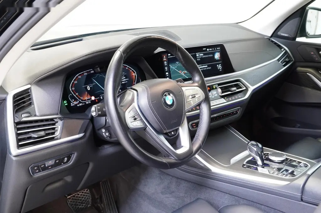 BMW X7, 40D,SOFTCLOSE,PANO,HUD,ČR,DPH - 14
