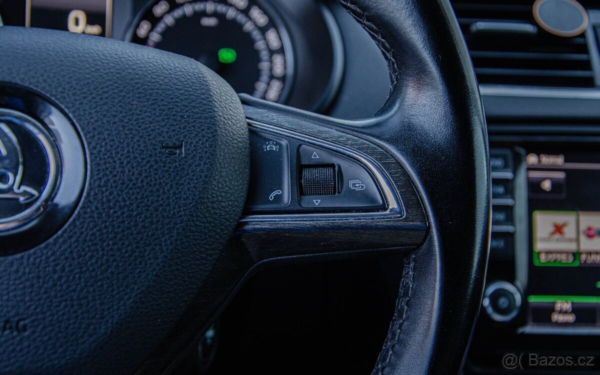 Škoda Octavia Combi SCOUT 2.0 TDI DSG 4x4 - 14