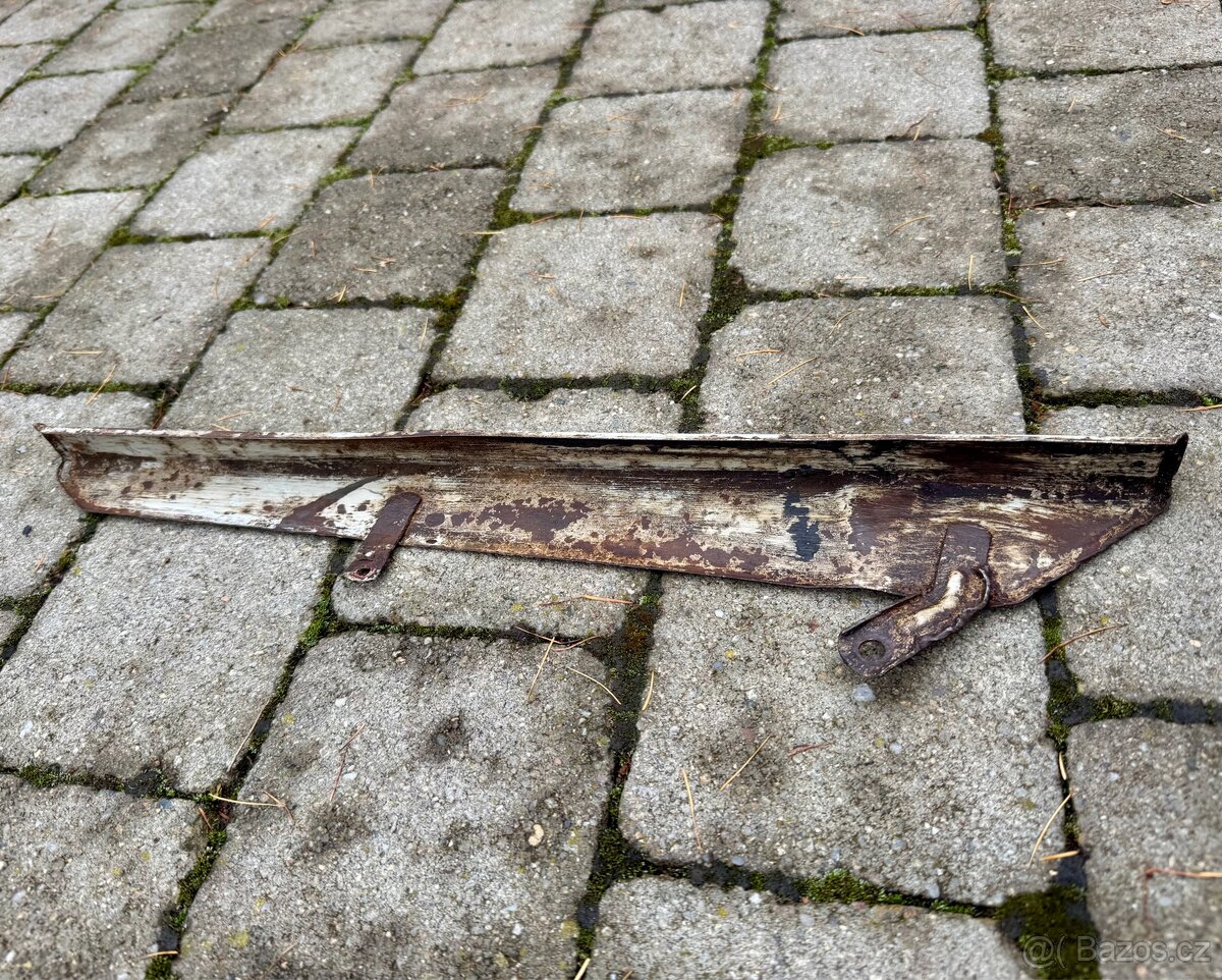 Jawa 50 pionýr, mustang - kryty řetězu - 14