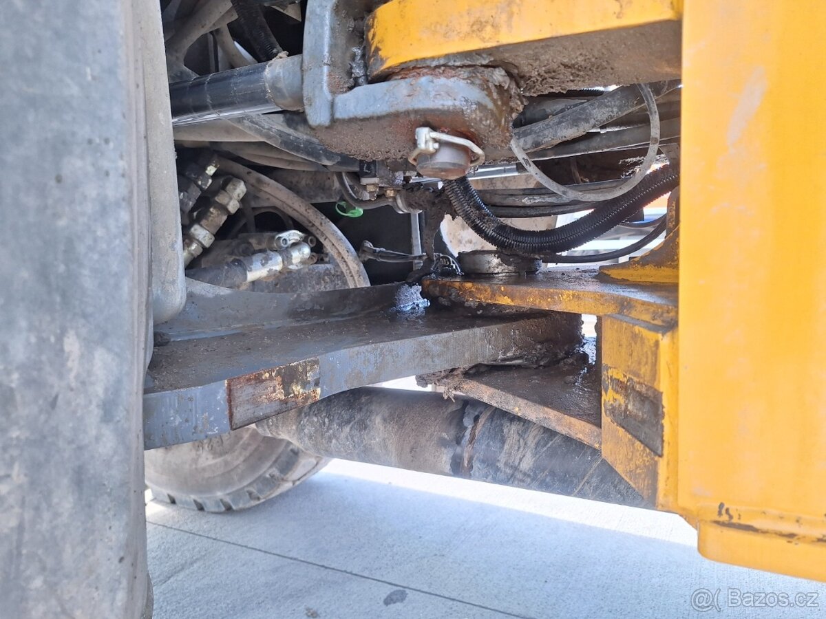 LIEBHERR L538 4X4 - 14