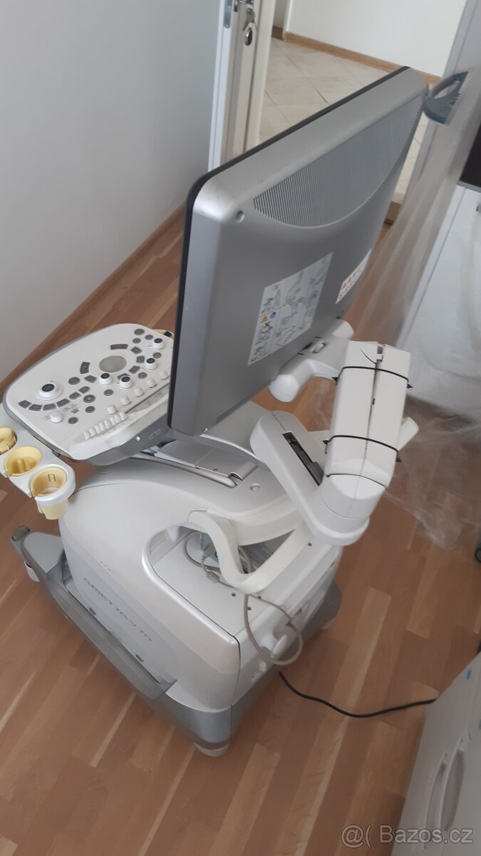 HITACHI ALOKA ARIETTA v70 - 14