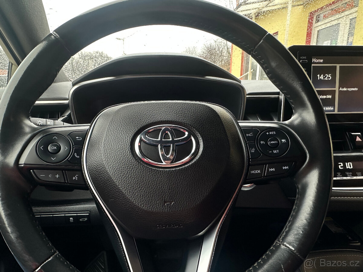 Toyota Corolla 2.0 Hybrid/1MAJ/Serv.Knih - 14