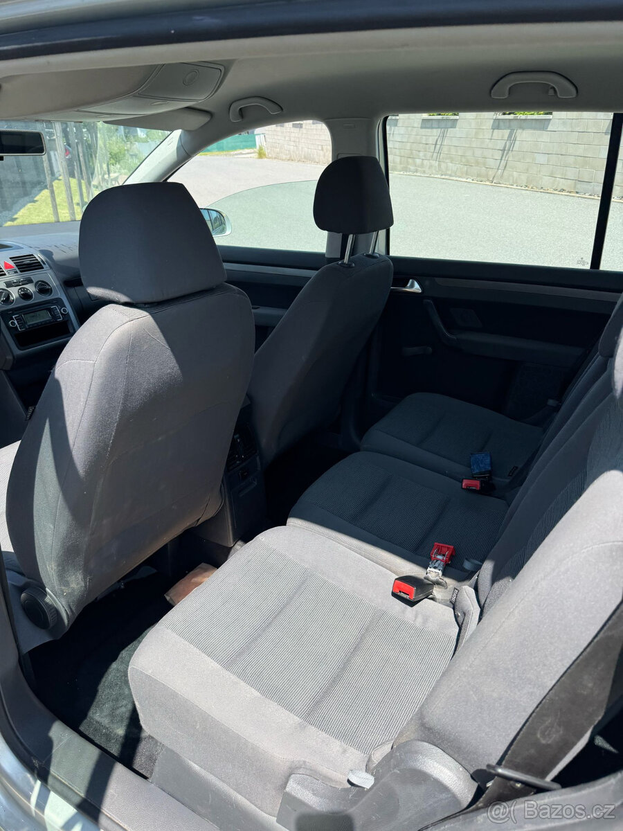 Volkswagen Touran 2.0D EcoFul - 14