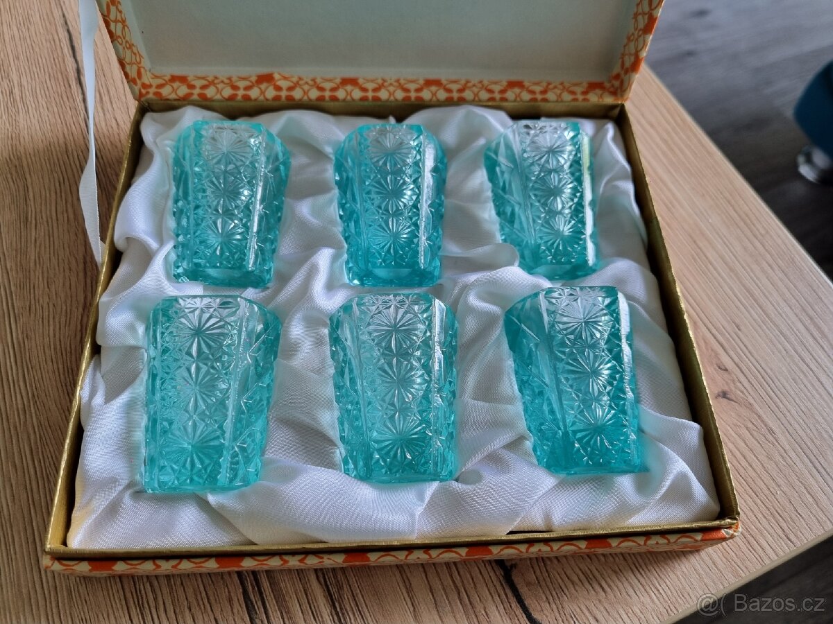 Sklo, porcelán a keramika - 14