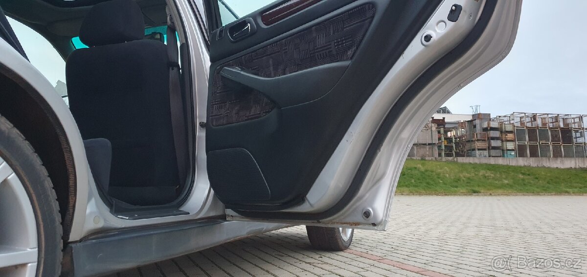 Honda Accord 2.0 - 14