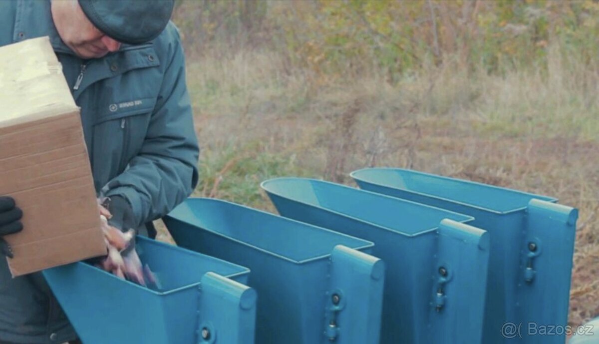 Profesionální sazeč česneku a cibule – 4řádkový - 14