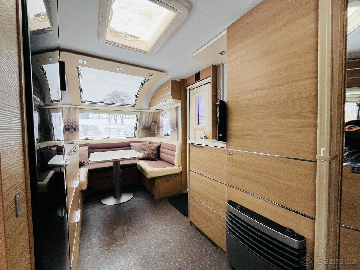 Adria Adora, Mover, předstan - 14