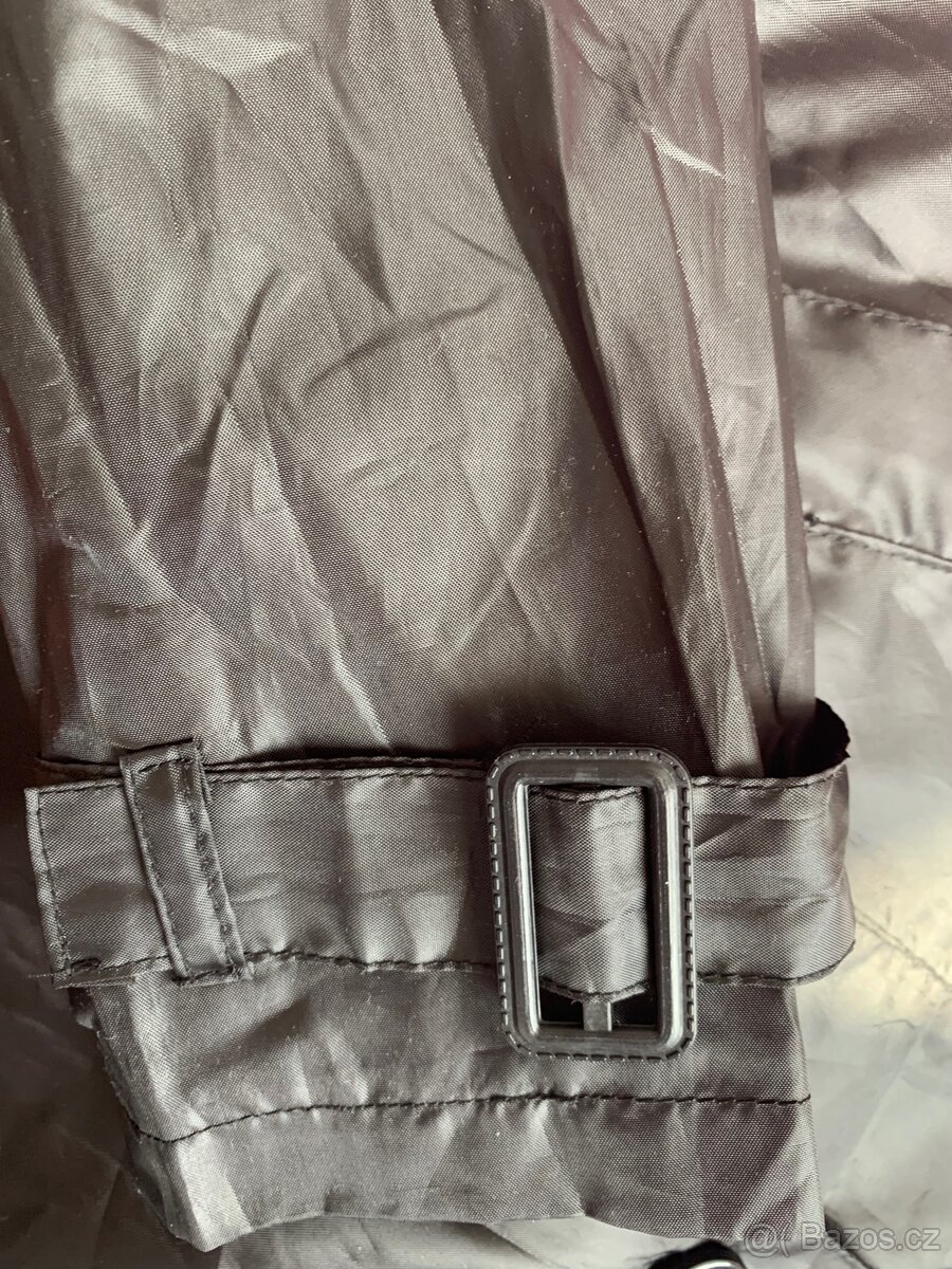 Krásný černý trenčkot do deště - 14