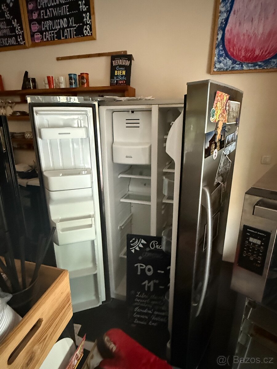 Vybavení menší kavárny - 14