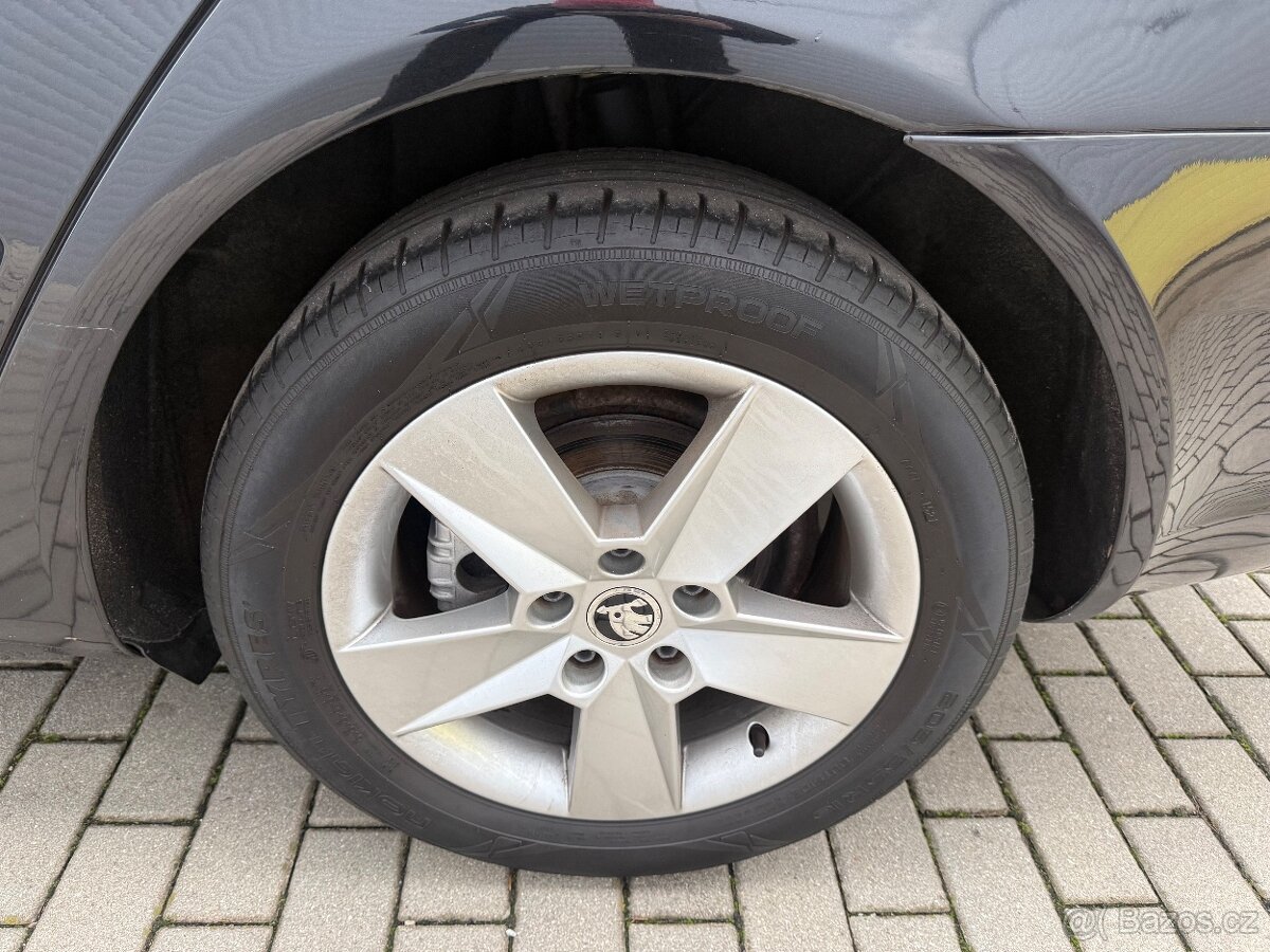 Škoda OCTAVIA II FACELIFT 1.9 TDi KLIMA TAŽNÉ - 14
