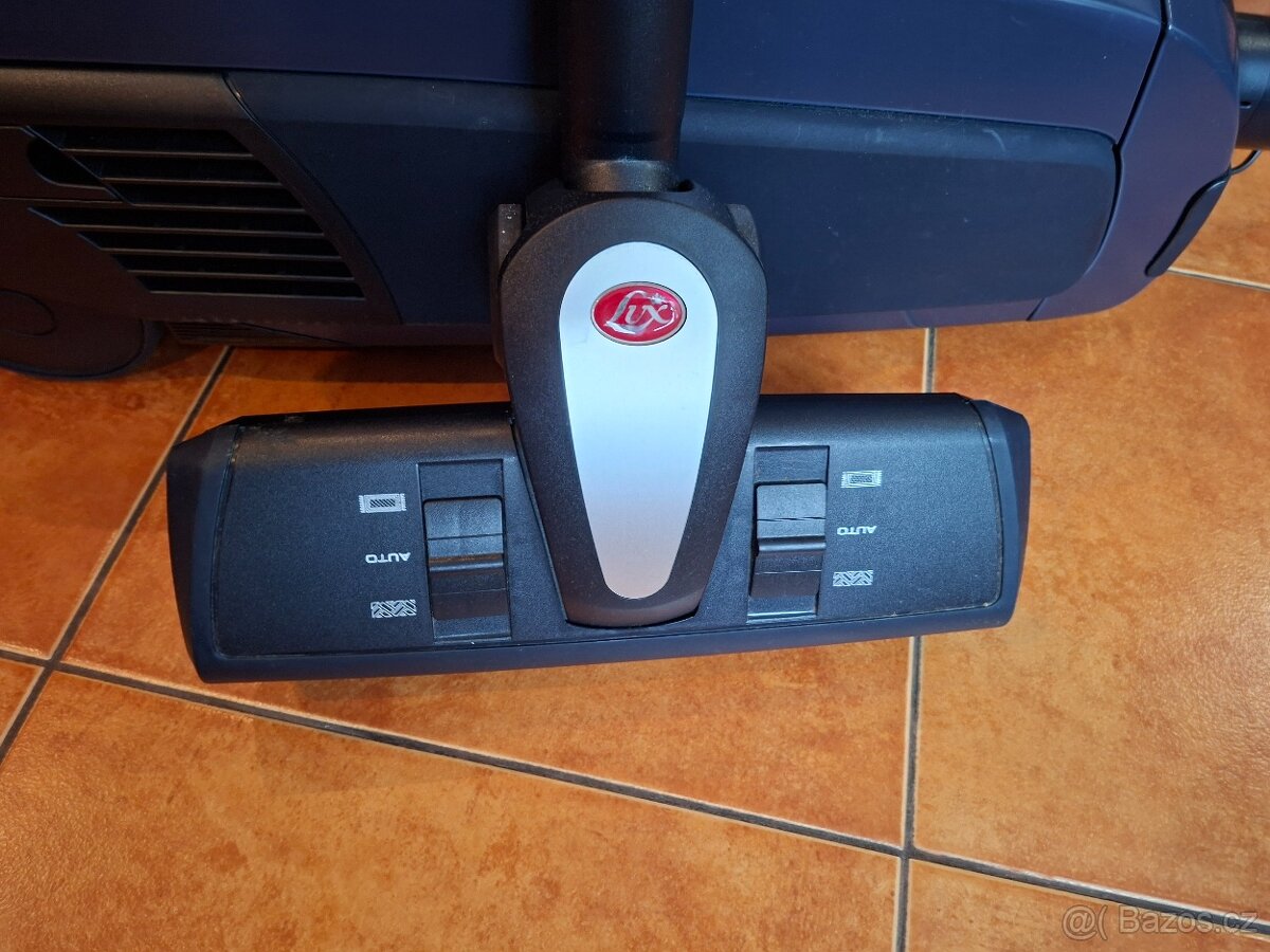 Profi vysavač - LUX intelligence - 14