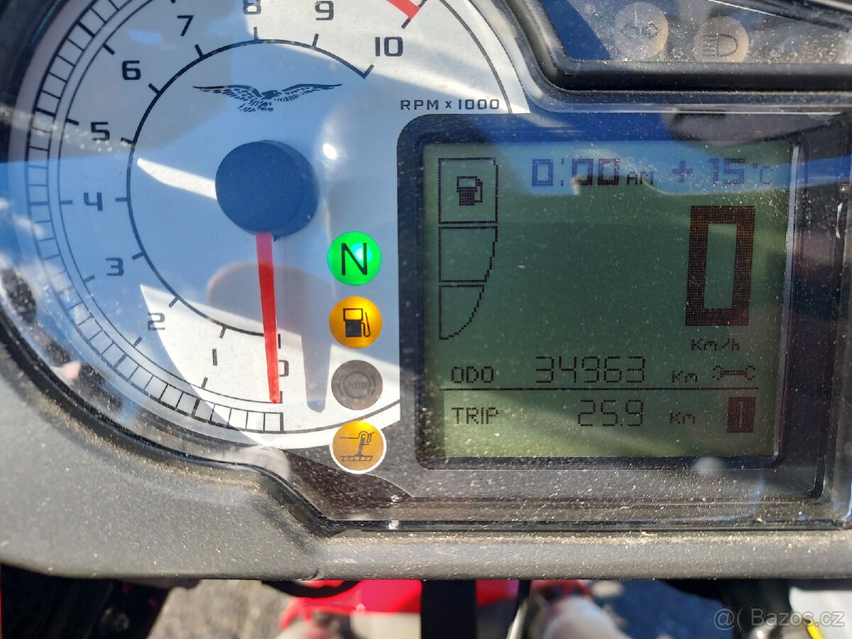 Moto Guzzi Stelvio 1200 - 14