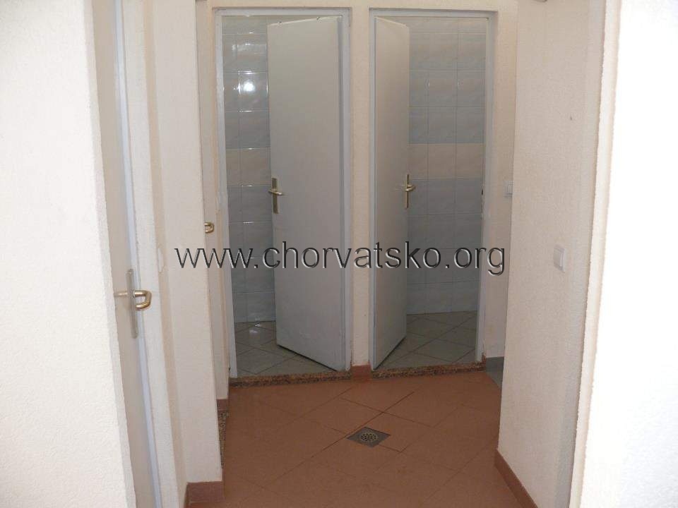 Prodám vybavené stany a karavany v Chorvatsku. - 14