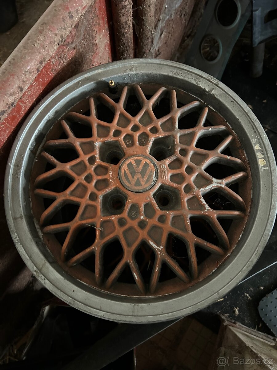 Golf mk1 na renovaci - 14