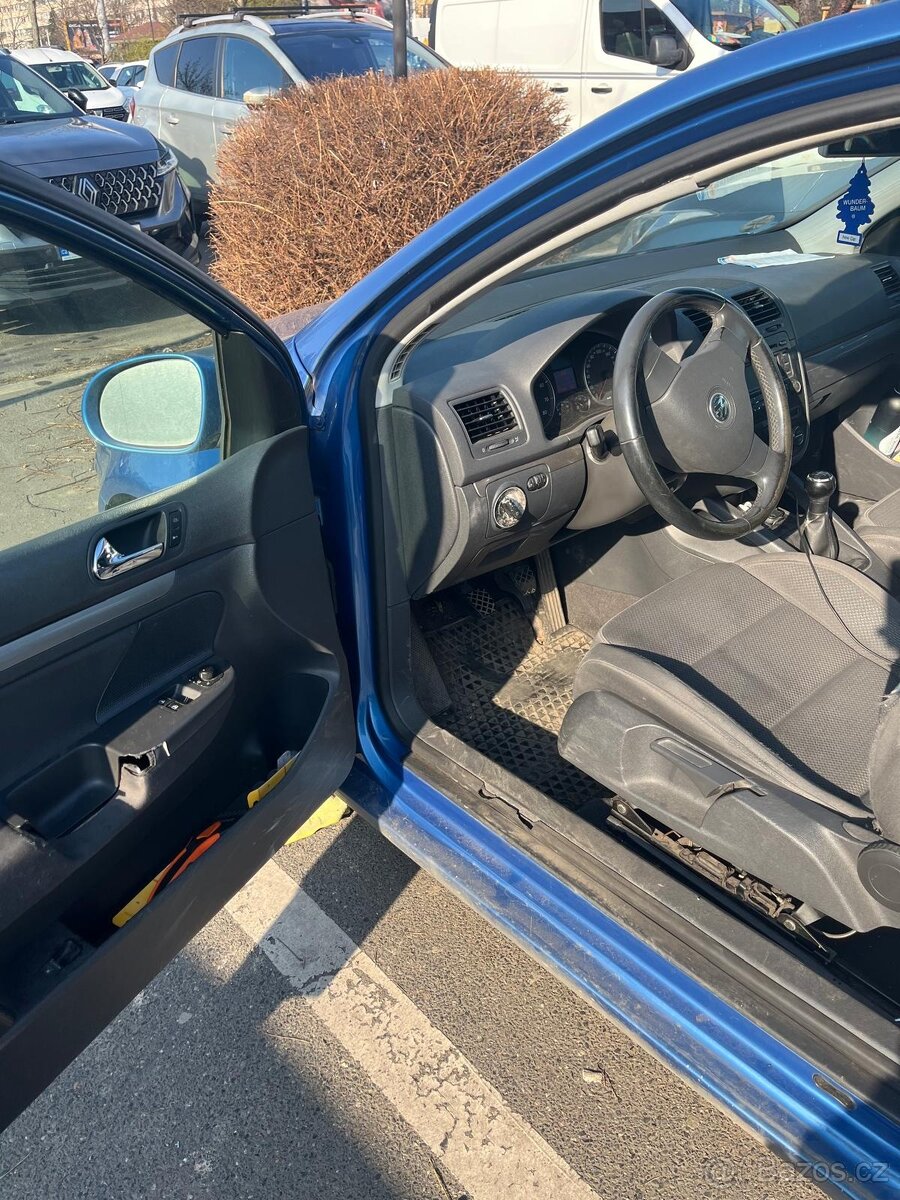 Golf 5 1.6 2005 - 14