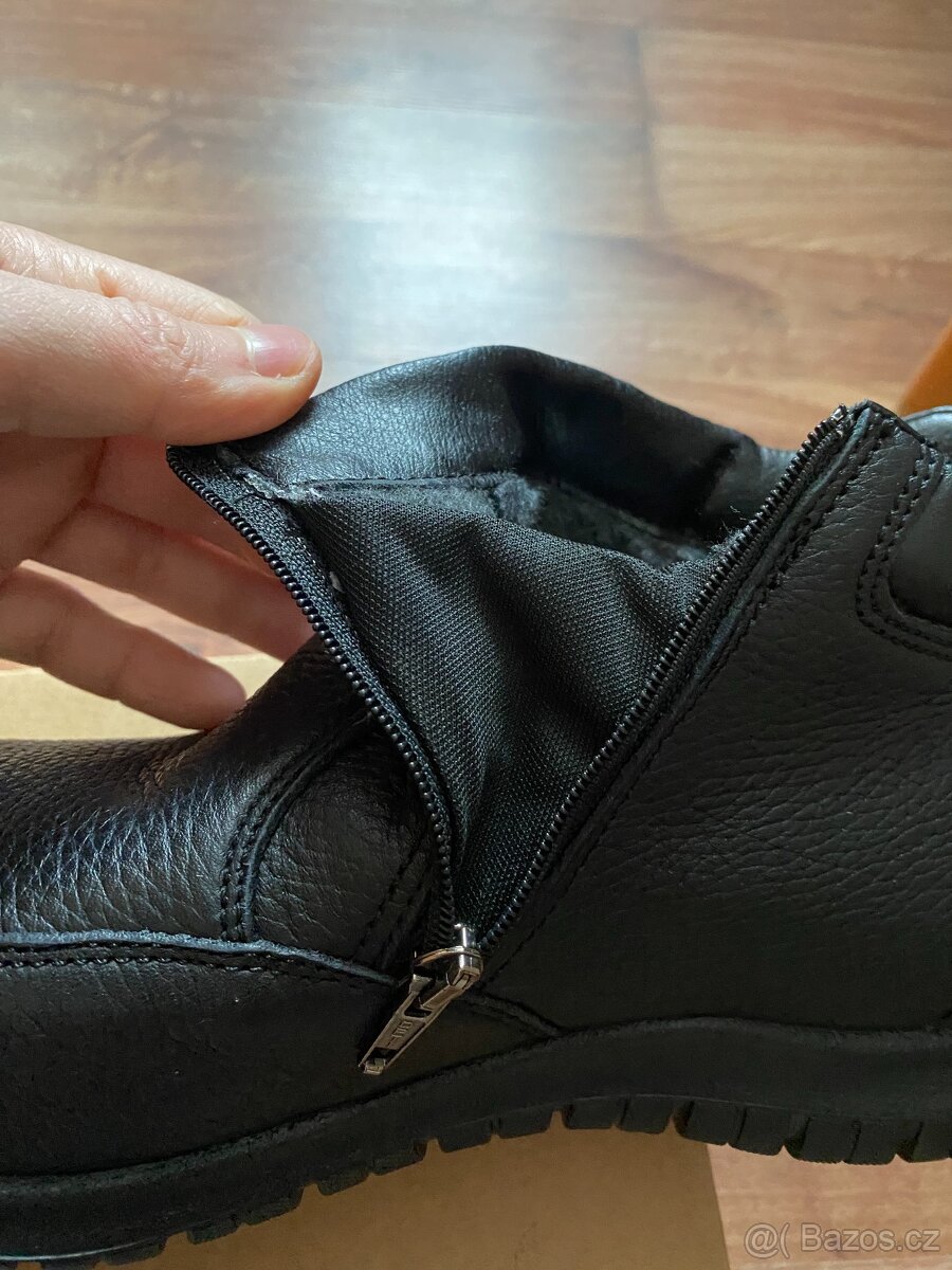 Nové pánské kožené zimní elegantní boty Baťa s kožich. - 44 - 14