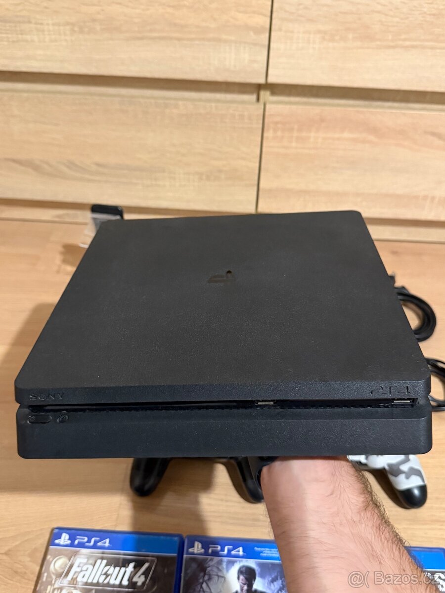 Sony PlayStation 4 Slim 1TB + originál ovládače a PS4 hry - 14