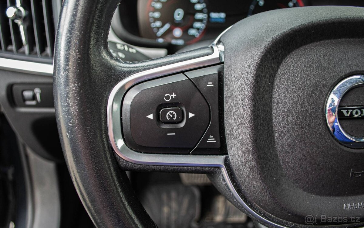 Volvo V90 D4 2.0L 140kW automat - 14