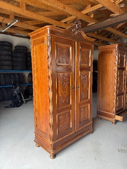 Starožitný nábytek a piano - 14