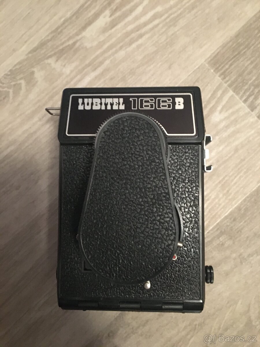 Staré retro fotoaparáty - 14