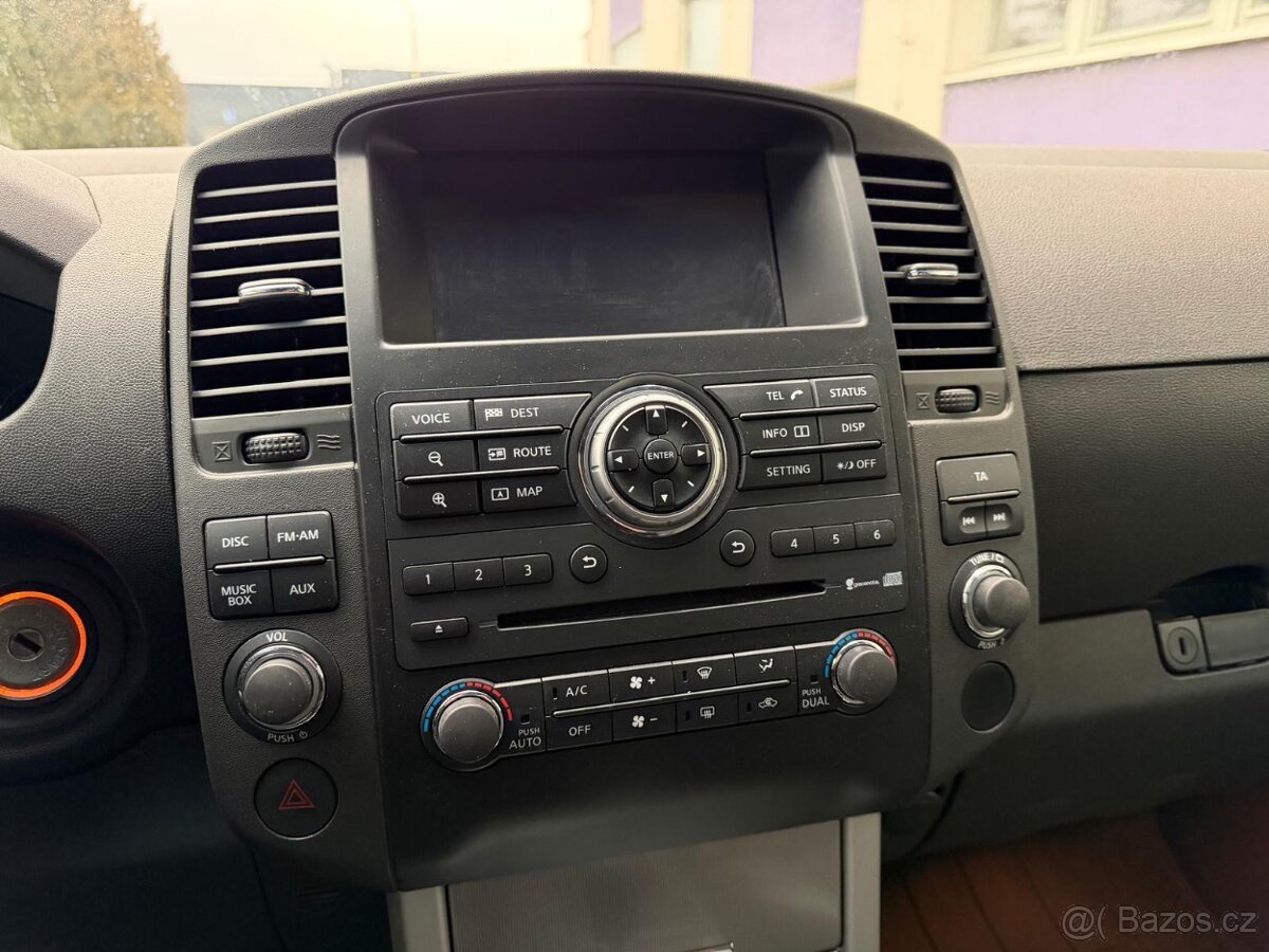 Nissan Navara 3,0 DCi V6 4WD/automat/35 tkm - 14