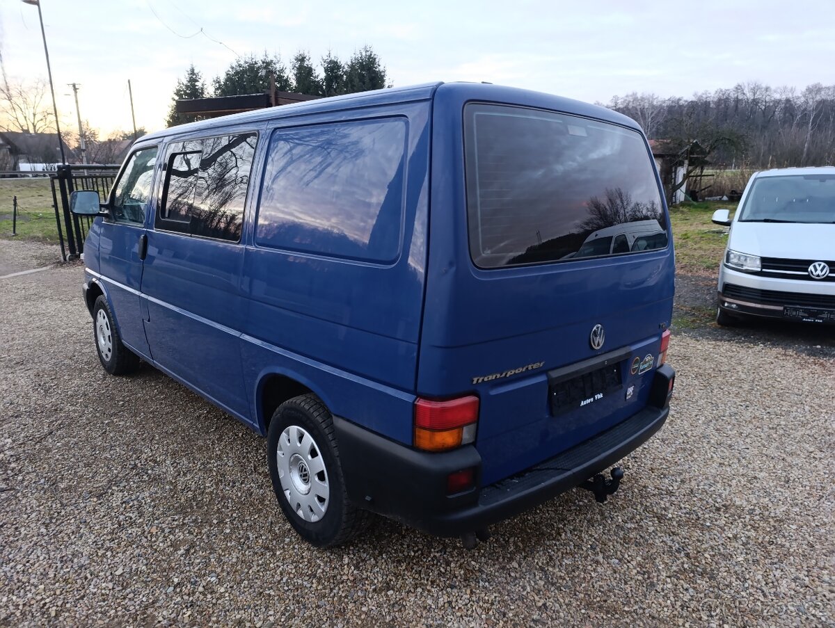 Volkswagen Transporter 2.5 TDi 75kw 5-9míst - 14