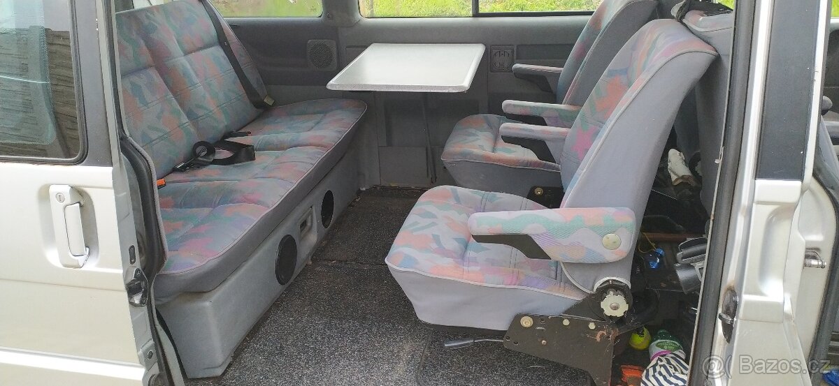 VW MULTIVAN T4 2,5TDi75kw,rv4/2000,7míst,2.MAJ,ALU,ZAHRADKA - 14