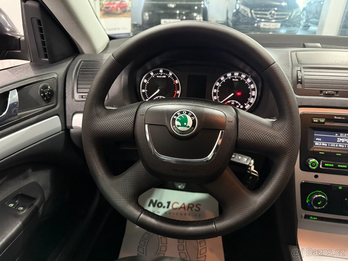 Škoda Octavia 2 FACELIFT 1,4 TSI VÝHŘEV TAŽNÉ ALU - 14