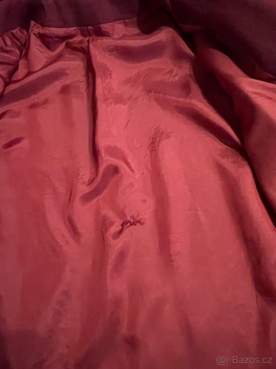 Vlněný vínový kabát - 14