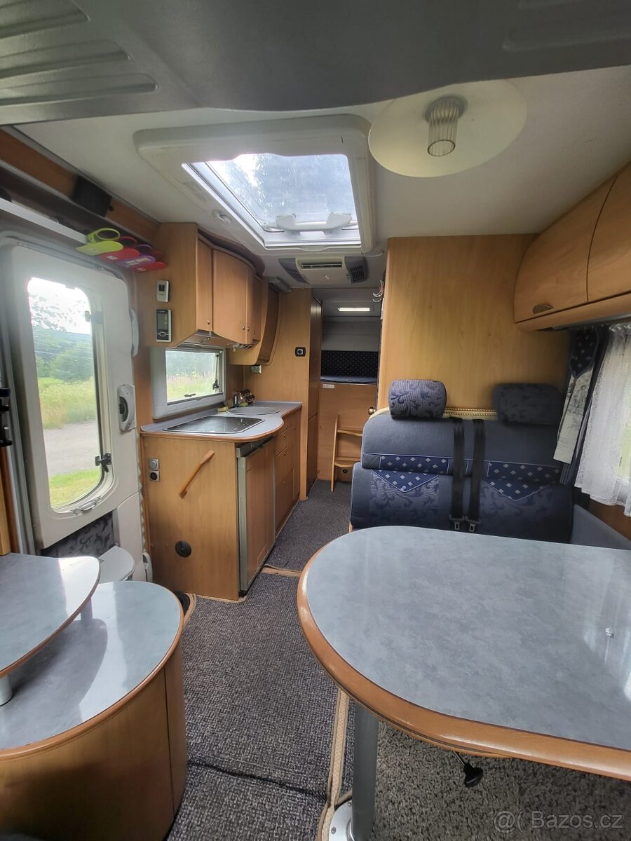 Obytný automobil Burstner Elegance 690 - 14