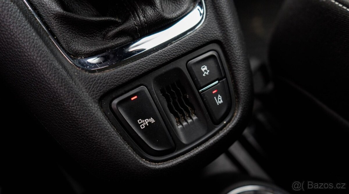 Opel Zafira Tourer 1.4 Benzín + LPG - 14