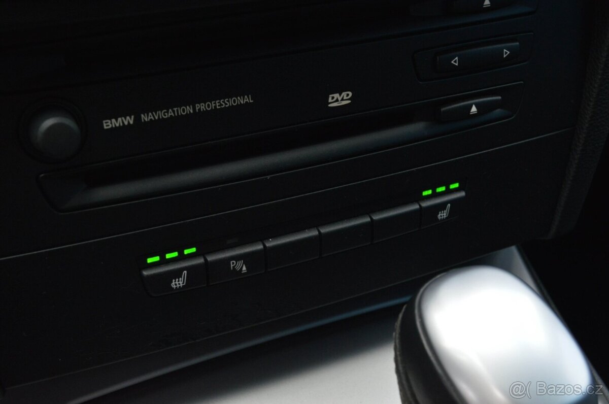 BMW E90 Rad 3 325i A/T - 14