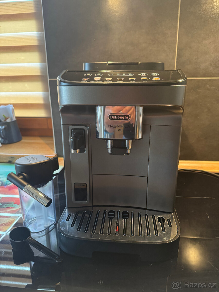 Automatický kávovar De'Longhi Magnifica Evo - TOP - 14