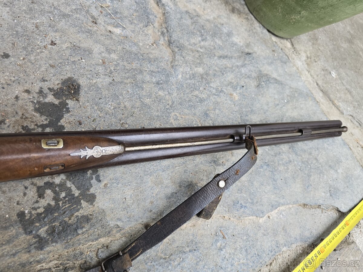 KRÁSNÁ HISTORICKÁ HONOSNÁ BROKOVNICE- PŘEDOVKA - 14