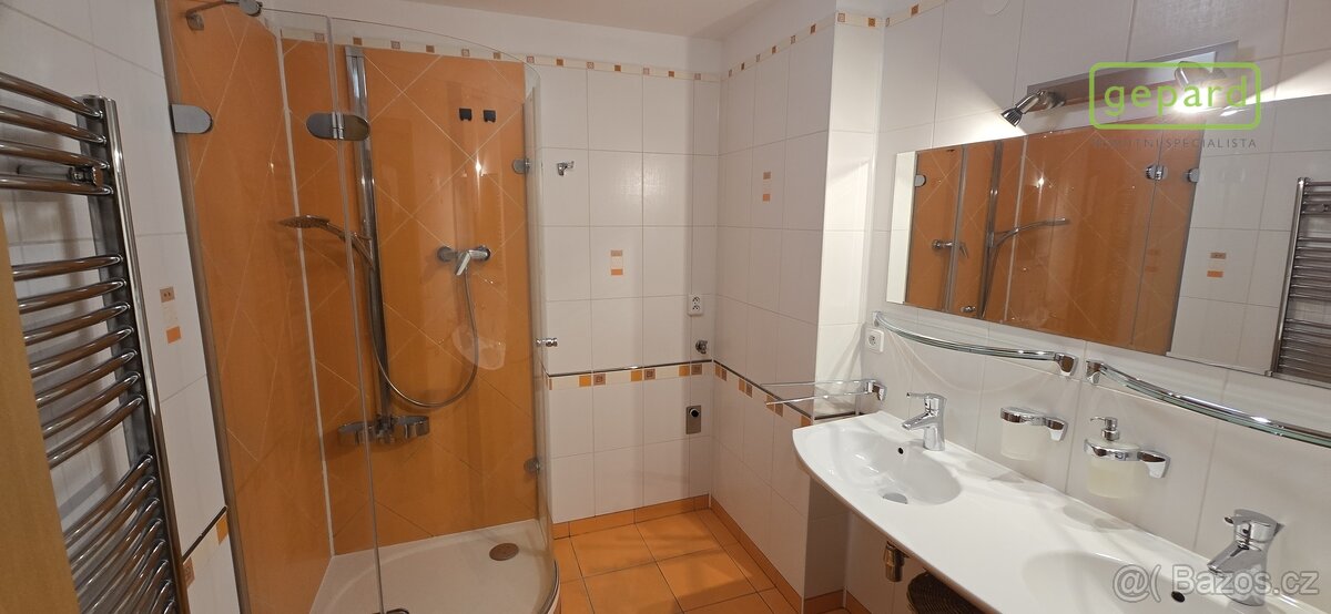 Pronájem zděného bytu s lodžií o dispozici 2kk - 14