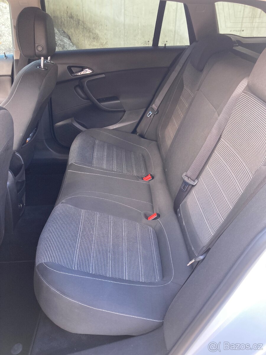 Opel Insignia 2.0 CDTi automat - 14