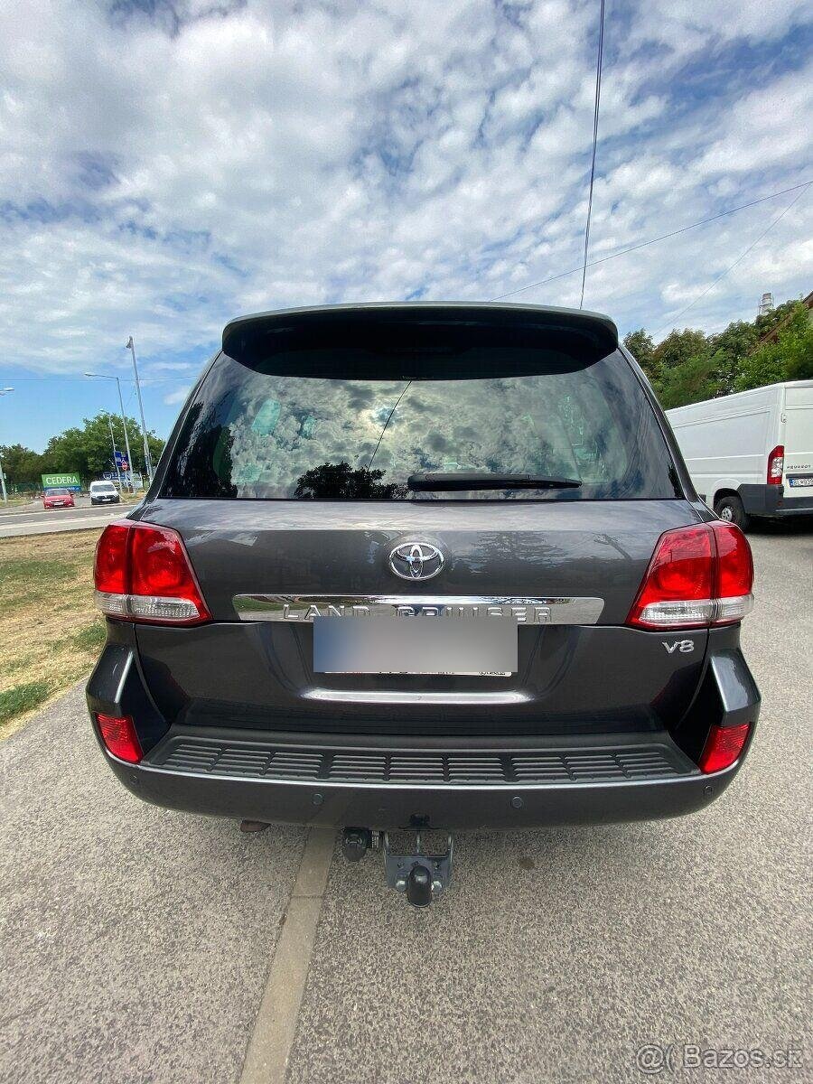 land Cruiser lc200, j200 4.5 V8 top stav, 242t km - 14