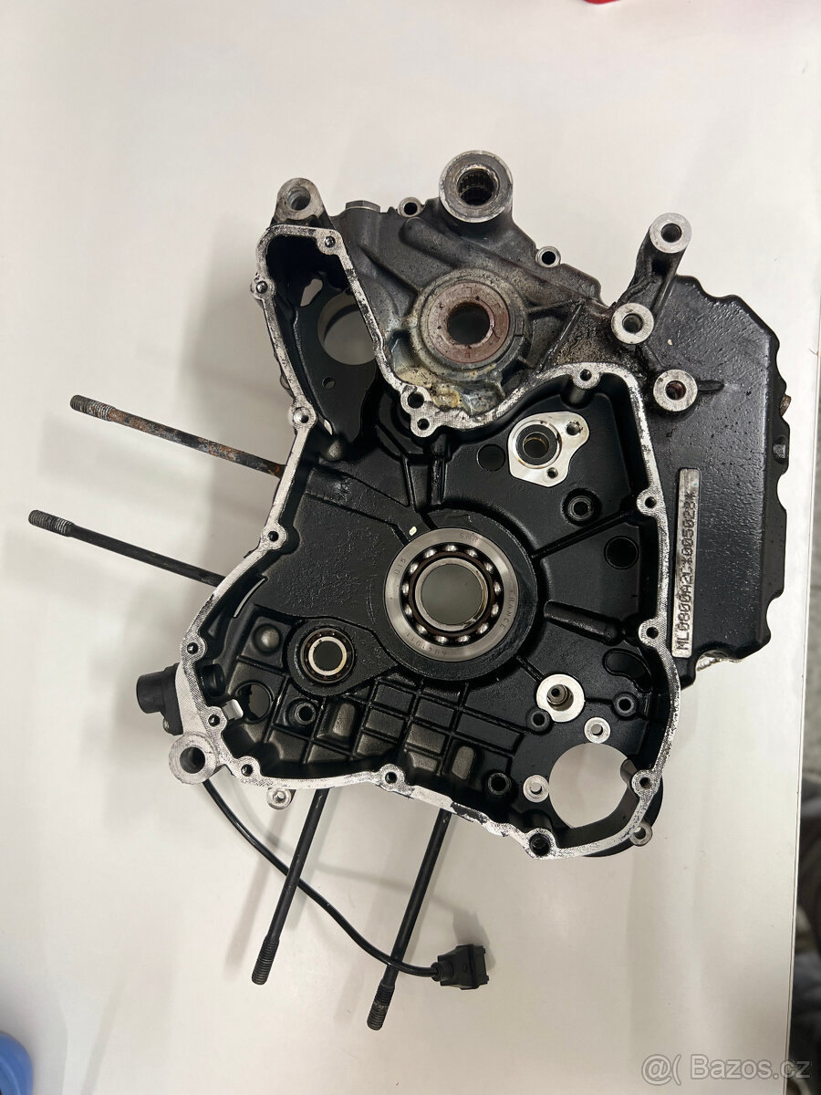 Dily motoru DUCATI SCRAMBLER 800 - 14